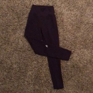 Gorgeous plum P’tula workout leggings